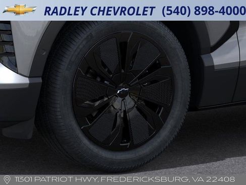 New 2026 Chevrolet Blazer EV LT image 9