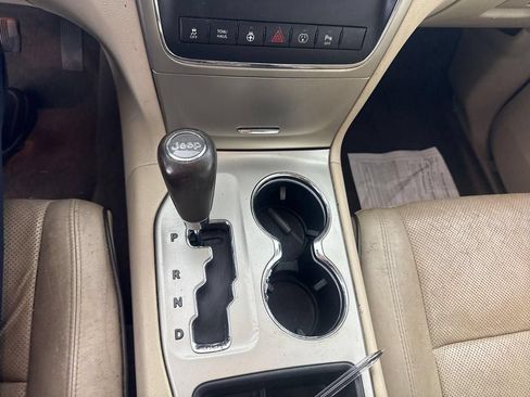 Used 2013 Jeep Grand Cherokee Overland w/ Trailer Tow Group IV RWD image 30