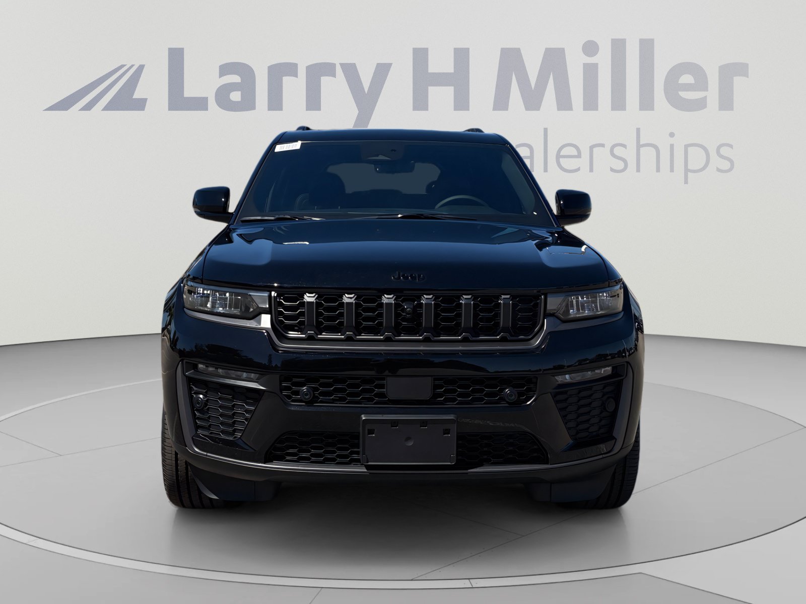 New 2026 Jeep Grand Cherokee Limited AWD/4WD image 9