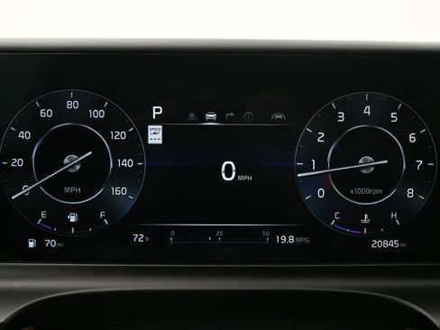 Used 2024 Kia Seltos SX AWD/4WD image 9