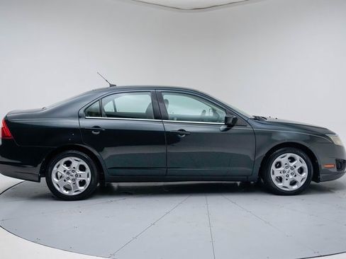 Used 2010 Ford Fusion SE image 8