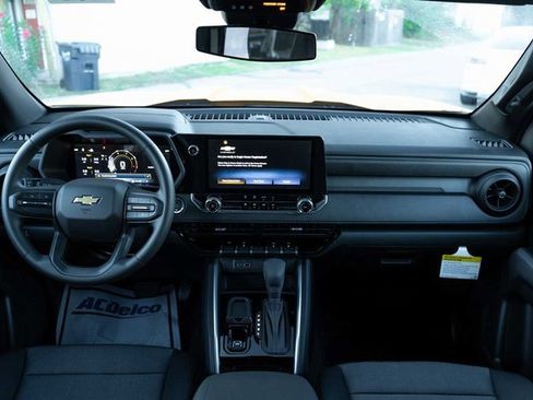 New 2026 Chevrolet Colorado W/T image 15