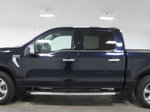 Used 2022 Ford F150 Lariat w/ Equipment Group 502A High AWD/4WD image 6
