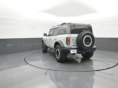 Certified 2023 Ford Bronco Outer Banks w/ Sasquatch Package AWD/4WD image 5