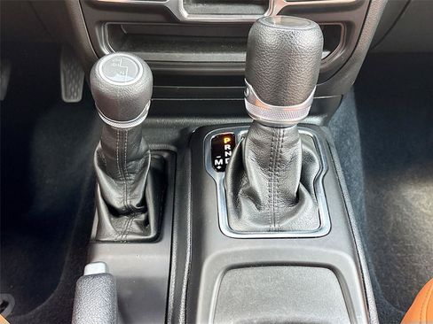 Used 2023 Jeep Wrangler Unlimited Sport AWD/4WD image 16