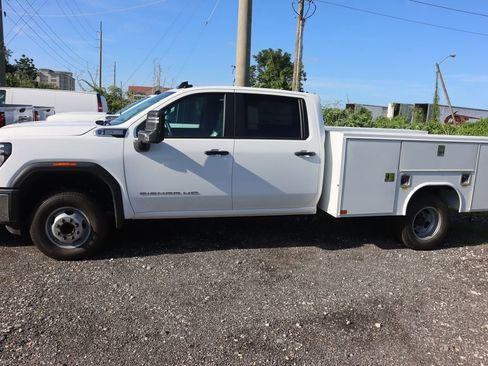 New 2025 GMC Sierra 3500 Pro w/ Convenience Package image 2