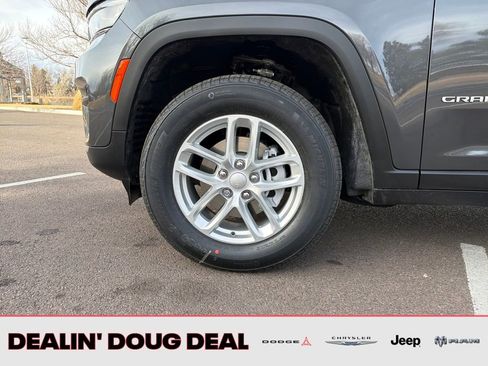 New 2026 Jeep Grand Cherokee Laredo AWD/4WD image 16