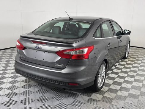 Used 2014 Ford Focus Titanium FWD image 5