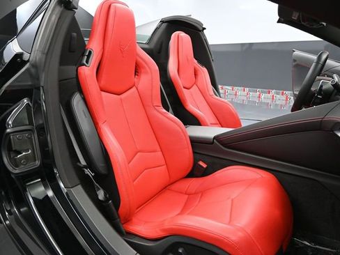 Used 2025 Chevrolet Corvette Stingray Convertible w/ 1LT image 38