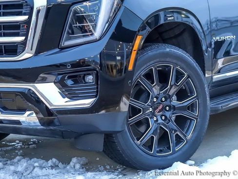 New 2026 GMC Yukon Elevation image 4