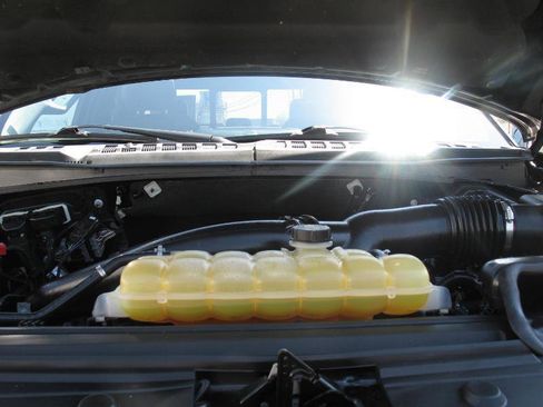 Used 2018 Ford F150 Platinum w/ Equipment Group 701A Luxury AWD/4WD image 78