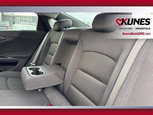 Used 2024 Chevrolet Malibu LT image 33