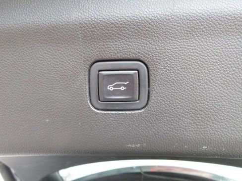 Used 2023 Buick Enclave Premium w/ Experience Buick Package image 11