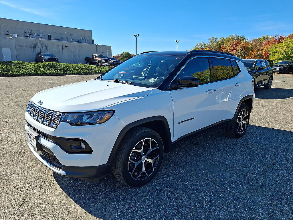 Used 2024 Jeep Compass Limited w/ Sun and Sound Group AWD/4WD image 15
