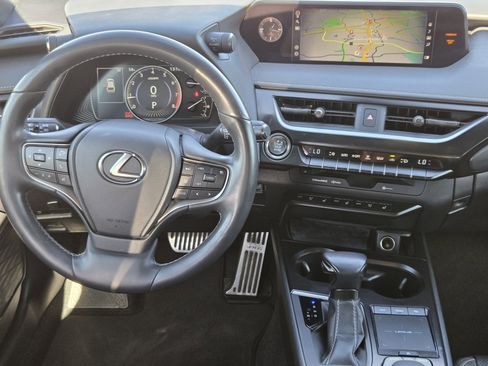 Used 2021 Lexus UX 200 w/ Premium Package image 27