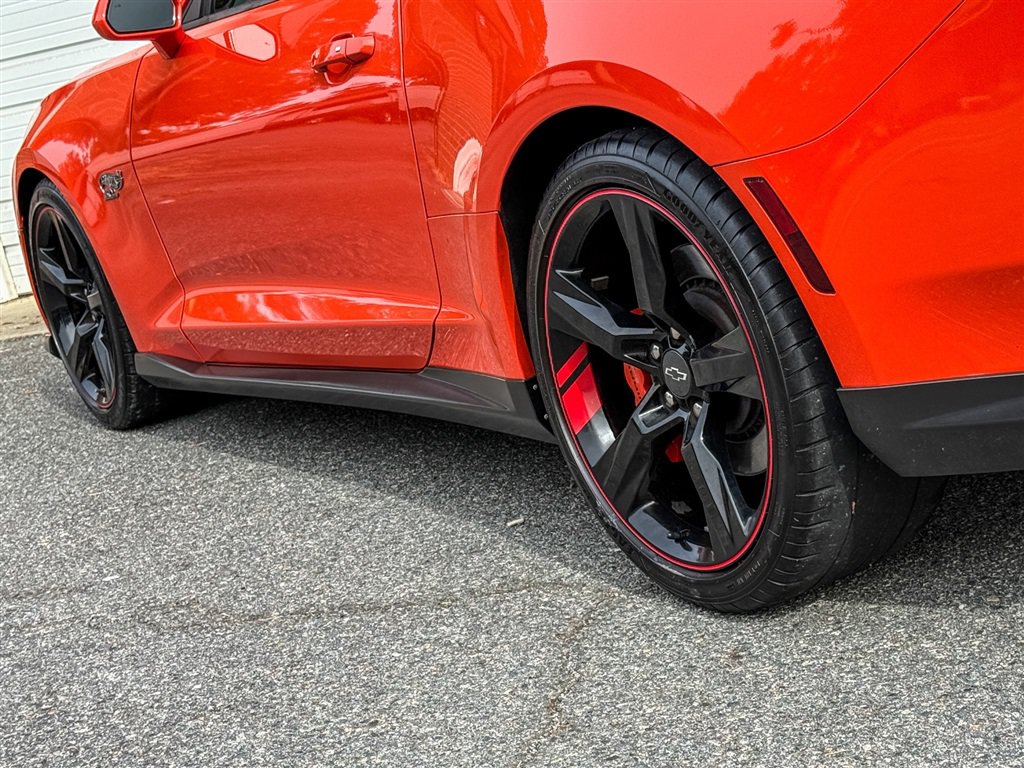 Used 2018 Chevrolet Camaro SS w/ Hot Wheels Edition RWD image 22