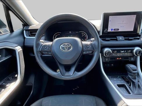 Used 2024 Toyota RAV4 XLE FWD image 6