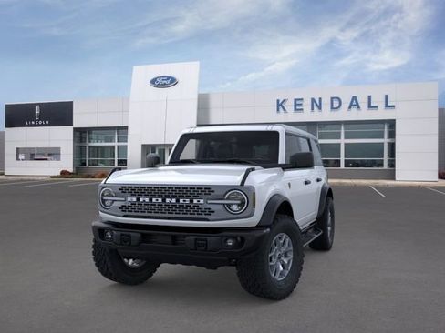 New 2025 Ford Bronco Badlands AWD/4WD image 2