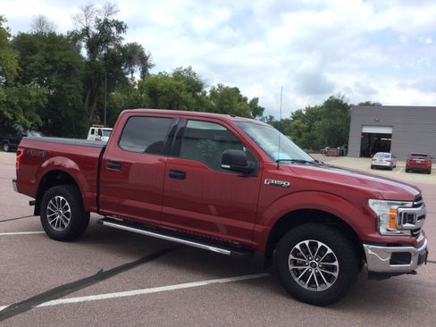 Used 2018 Ford F150 XLT w/ Equipment Group 301A Mid image 3