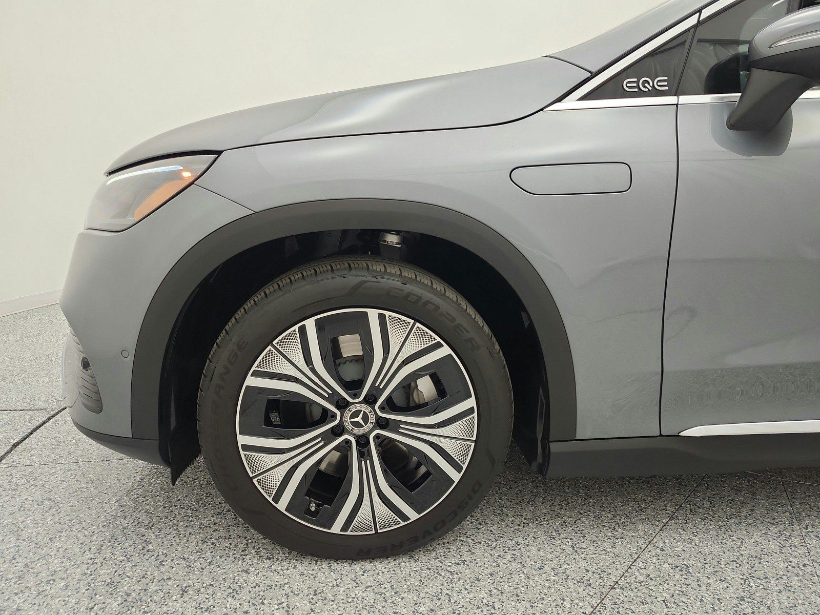 Certified 2023 Mercedes-Benz EQE 350+ SUV image 17