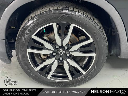 Used 2019 Honda Pilot Touring image 13