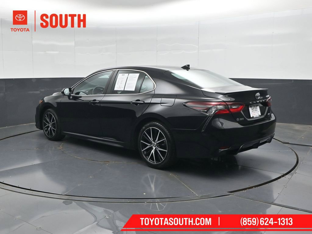 Used 2023 Toyota Camry SE w/ Convenience Package FWD image 8