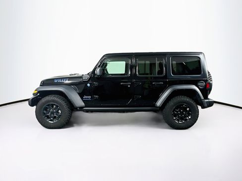Used 2023 Jeep Wrangler Unlimited w/ Cold Weather Group AWD/4WD image 4