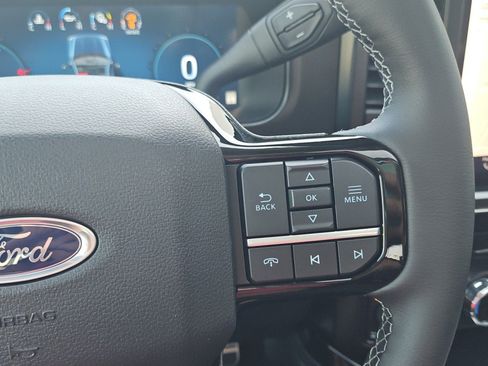 Used 2026 Ford F250 Lariat w/ Black Appearance Package AWD/4WD image 18