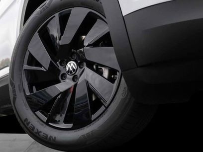 New 2026 Volkswagen Atlas SE