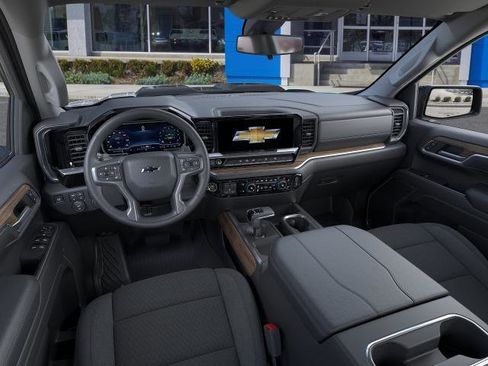 New 2026 Chevrolet Silverado 1500 LT Trail Boss w/ LPO, Dark Essentials Package AWD/4WD image 15