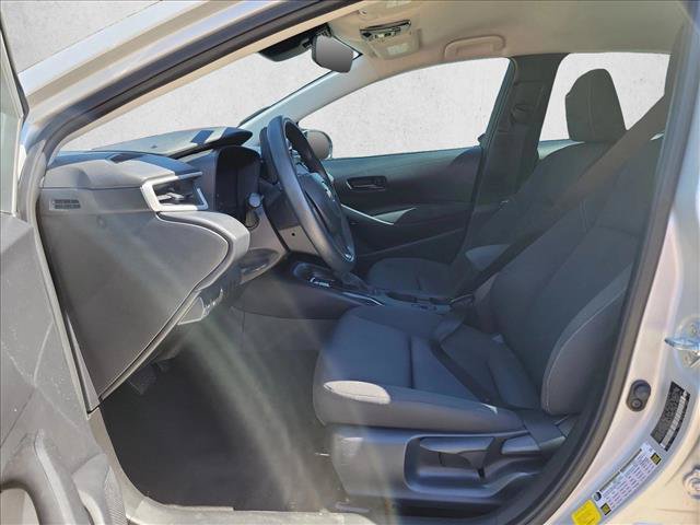Used 2025 Toyota Corolla LE FWD image 17