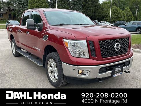 Used 2019 Nissan Titan SV AWD/4WD image 1