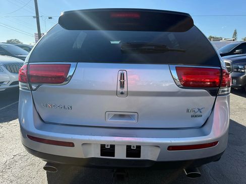 Used 2013 Lincoln MKX AWD image 6