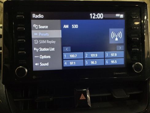 Used 2021 Toyota Corolla LE w/ Carpet Mat Package (TMS) FWD image 25