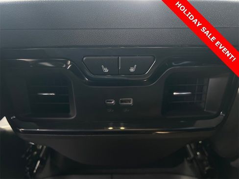 Used 2023 GMC Sierra 1500 AT4 image 14