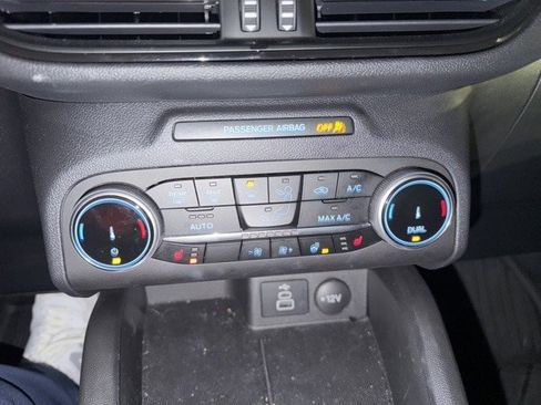 Used 2025 Ford Escape ST-Line w/ Cold Weather Package image 16