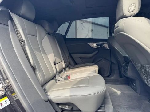 Used 2019 Audi Q8 Premium w/ Convenience Package AWD/4WD image 21