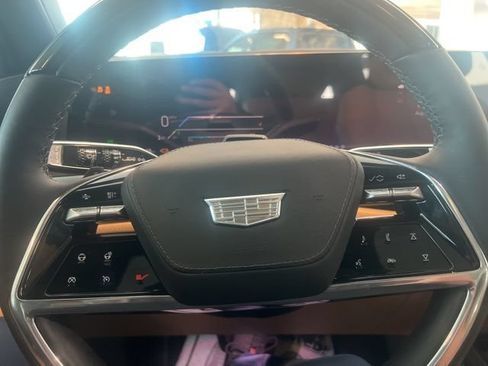 New 2025 Cadillac Escalade IQ Sport 2 AWD/4WD image 18