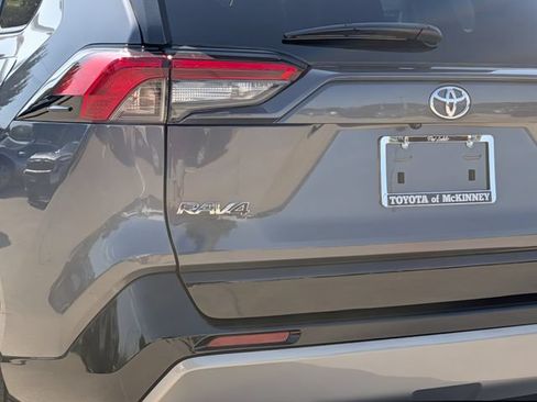 Certified 2025 Toyota RAV4 SE AWD/4WD image 8