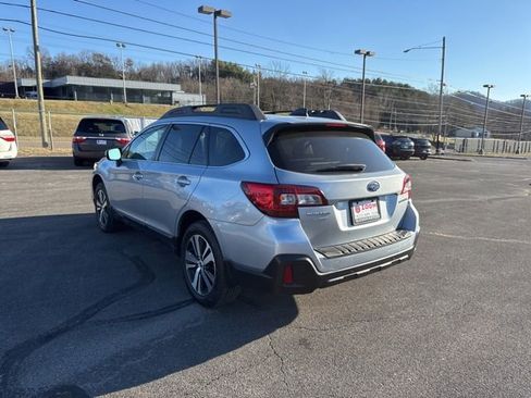 Used 2018 Subaru Outback 2.5i Limited image 6