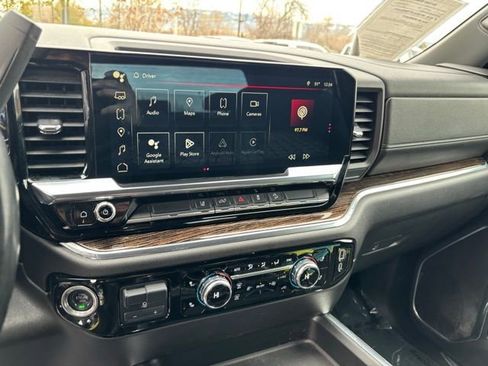 Used 2024 GMC Sierra 3500 SLE w/ SLE Value Package image 16