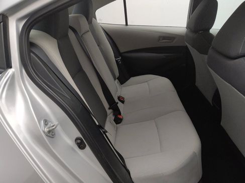 Used 2022 Toyota Corolla LE FWD image 19