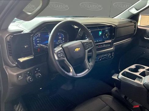 Used 2024 Chevrolet Silverado 1500 LT image 18