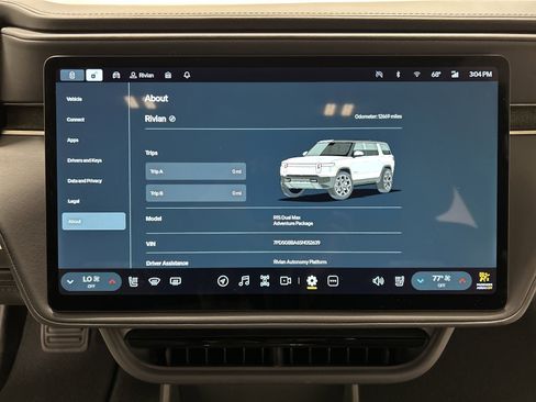 Used 2025 Rivian R1S Adventure AWD/4WD image 29