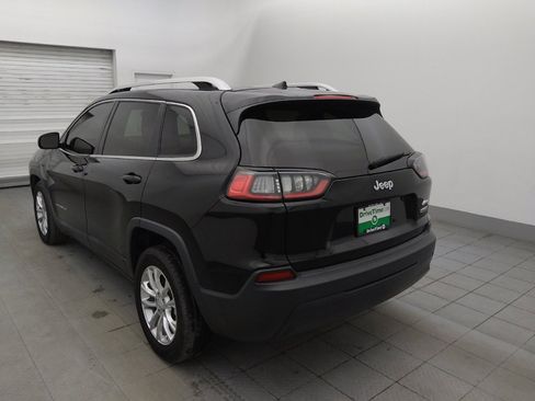 Used 2019 Jeep Cherokee Latitude w/ Cold Weather Group FWD image 5