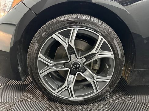 Used 2020 Kia Stinger GT-Line w/ Sun & Sound Package AWD/4WD image 36