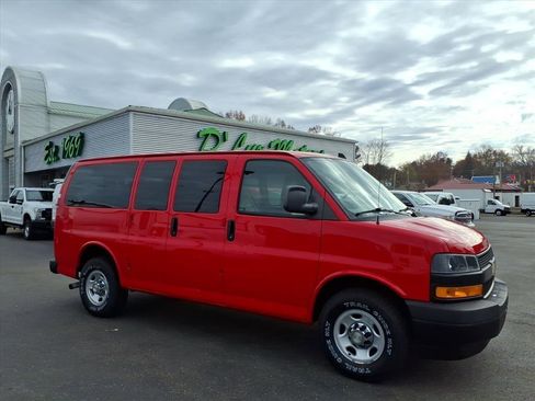 Used 2019 Chevrolet Express 2500 LS w/ Driver Convenience Package image 4