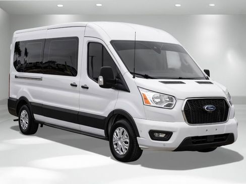 Used 2021 Ford Transit 350 XLT image 5