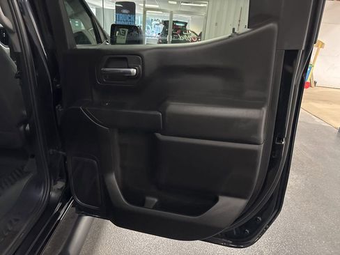 Used 2024 Chevrolet Silverado 1500 Custom image 33