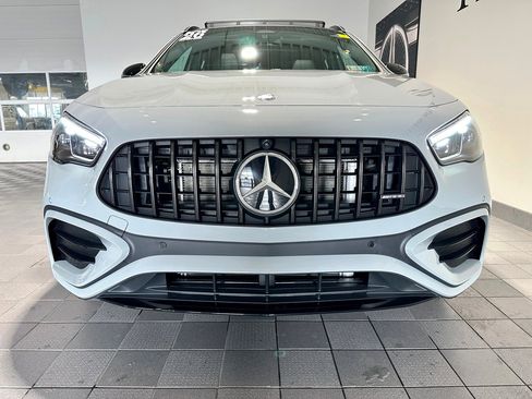 Used 2026 Mercedes-Benz GLA 35 AMG 4MATIC image 2